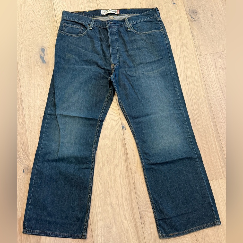 Levi’s Men’s 567 Loose Boot Cut Jeans 38x32 Button Fly NWOT